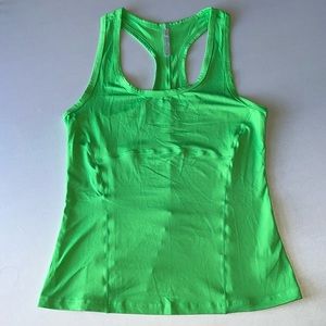 Fabletics Women’s Phoenix Racerback Tank Top Color Spring Leaf Size Medium